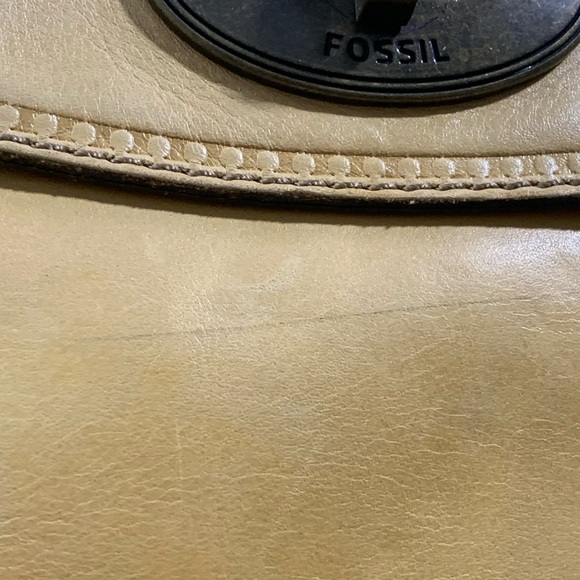 Fossil Mustard Yellow Cowhide Leather Zip Top Key Shoulder Tote Bag - Picture 7 of 8